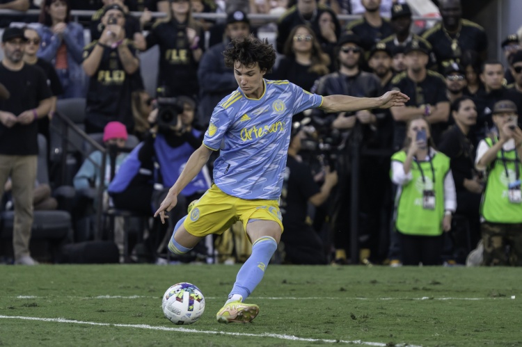 九游体育安卓版、九游体育苹果版、九游体育下载链接、九游体育安装包、九游体育官方下载、体育app推荐-科罗拉多急流接近以850万美元总价敲定亚伦森转会交易