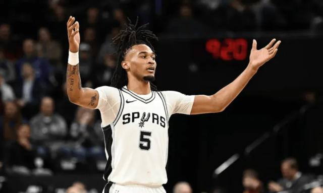 九游体育安卓版、九游体育苹果版、九游体育下载链接、九游体育安装包、九游体育官方下载、体育app推荐-卡斯尔登顶新秀榜 邓肯后马刺又一位最佳新秀？